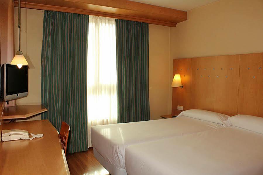 Hotel Monte Rozas Лас-Росас-де-Мадрид Екстер'єр фото